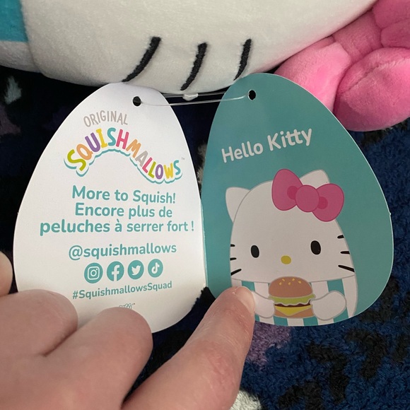 Hello Kitty Sanrio Squishmallow! 8 inch. NWT - Picture 4 of 4